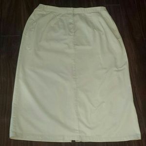 White Stag kaki skirt Size 18W